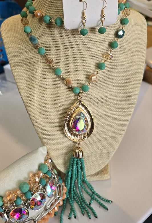 Emerald Glitz Jewelry Set