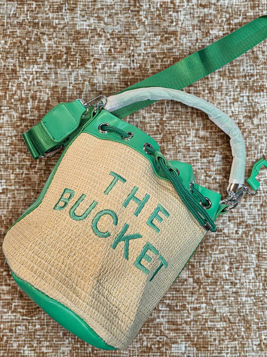👜 The Bucket – Woven Green Bucket Bag