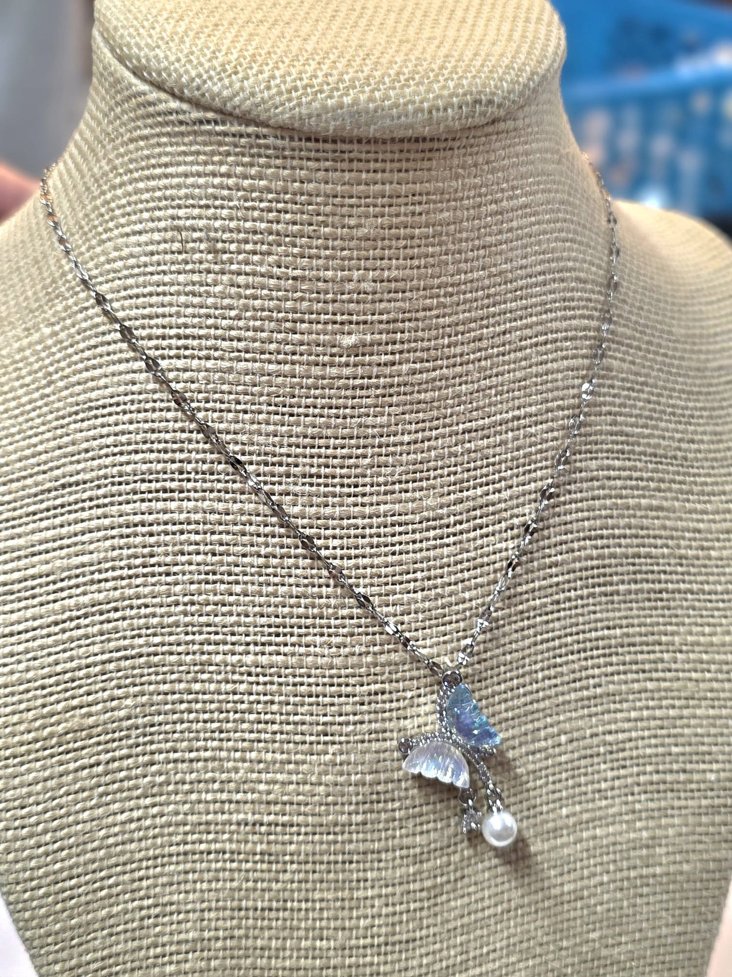 🦋&nbsp;Double Wing Butterfly Necklace – Gold &amp; Silver Available
