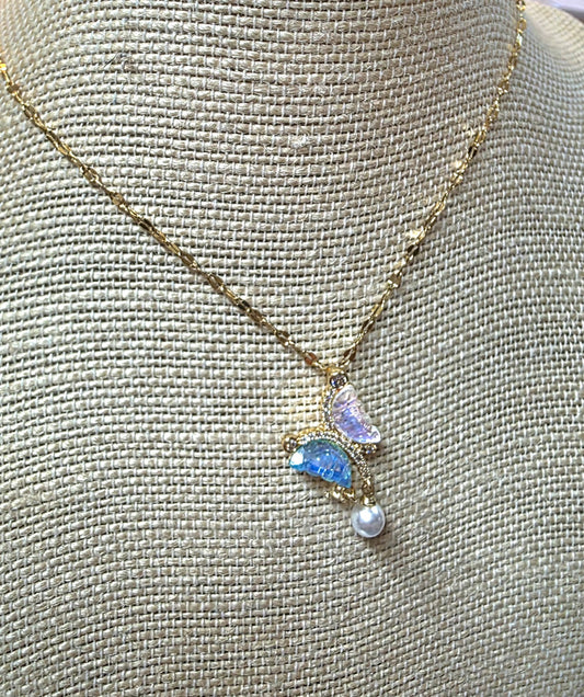 🦋&nbsp;Double Wing Butterfly Necklace – Gold &amp; Silver Available