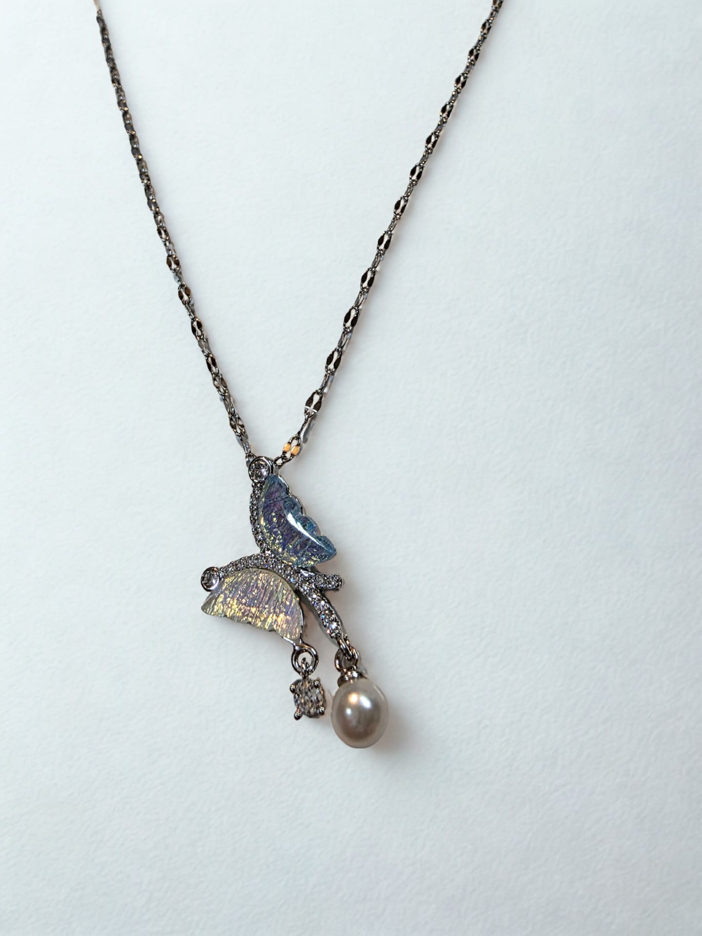 🦋&nbsp;Double Wing Butterfly Necklace – Gold &amp; Silver Available