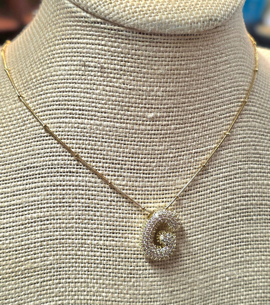 ✨ Initial Letter Necklace – Sparkle with Meaning