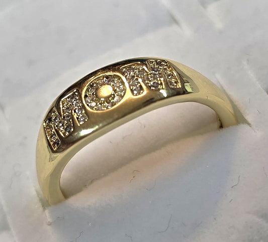 💛 "MOM" Gold Ring with Sparkling Crystals ADJUSTABLE