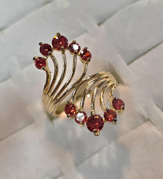 💖 Bold Red Crystal Fan Ring – Adjustable