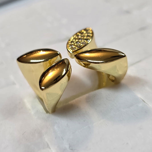 💍 Anillo Dorado Hoja Brillante – Adjustable