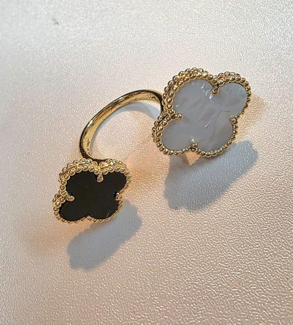 ✨ Dual Clover Statement Ring – Elegant &amp; Bold