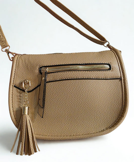 ✨ Elegant Vegan Leather Saddle Crossbody Bag with Tassel – Multiple Colors