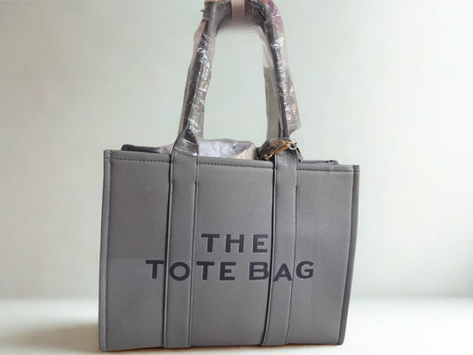 The Tote Bag – Classic Leather Edition